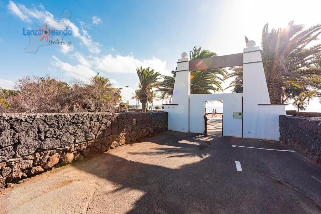 Casa Patty, Piscinas Climatizadas, Primera Linea Costa Teguise Exteriér fotografie