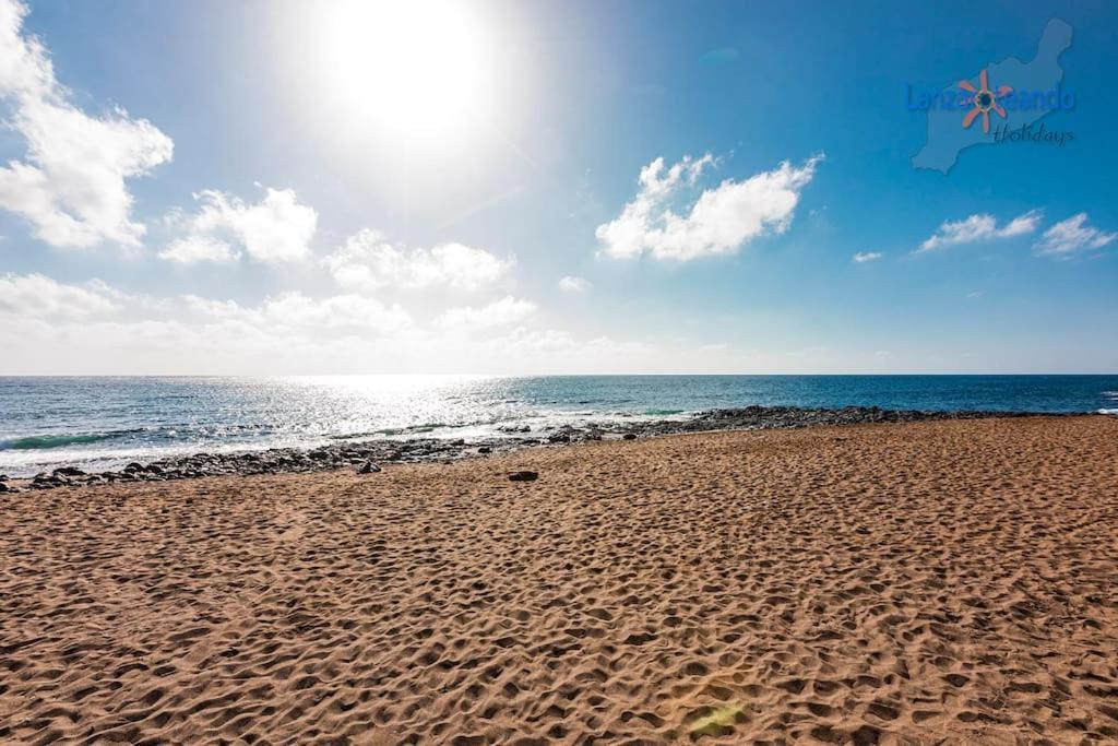 Casa Patty, Piscinas Climatizadas, Primera Linea Costa Teguise Exteriér fotografie